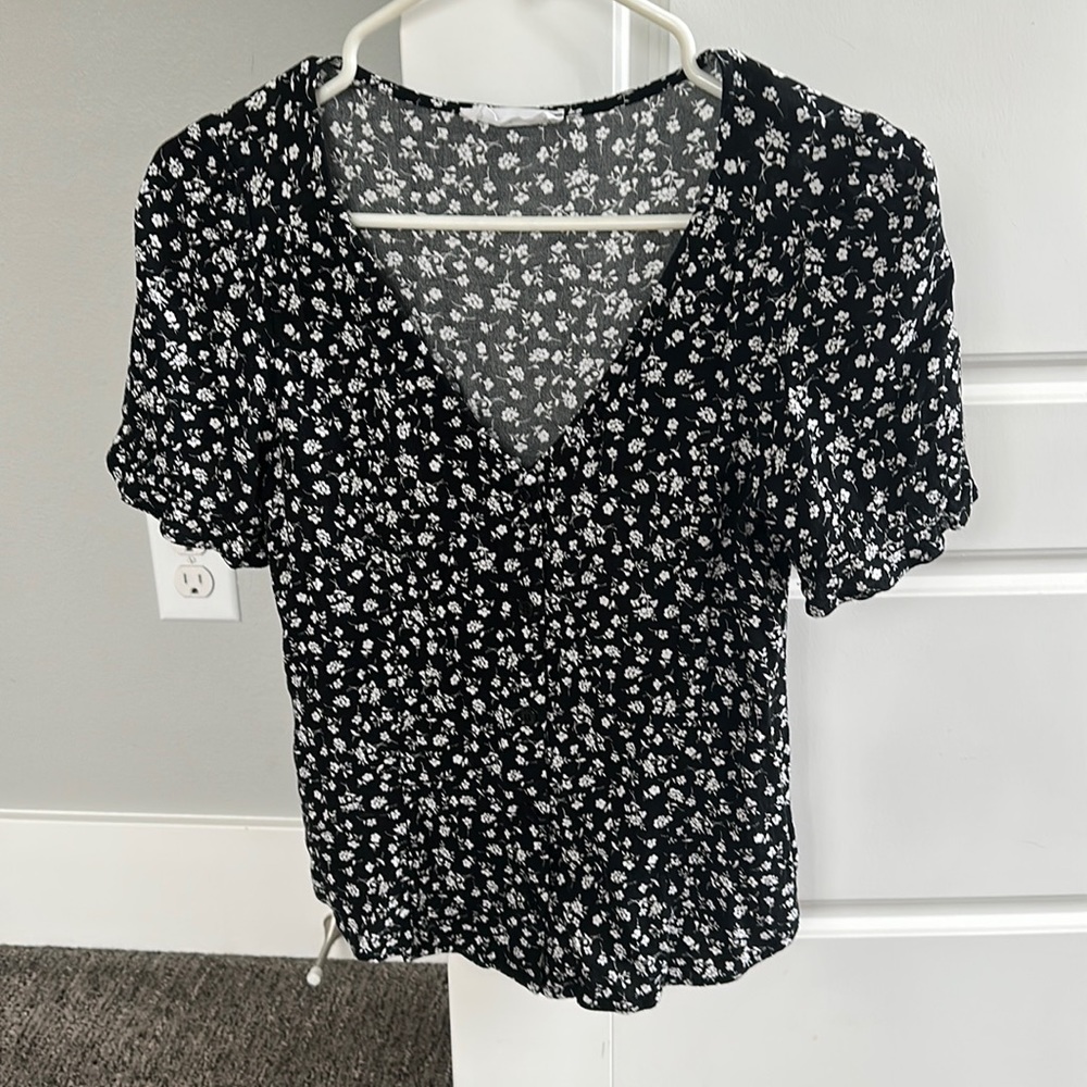 Cute black and white blouse